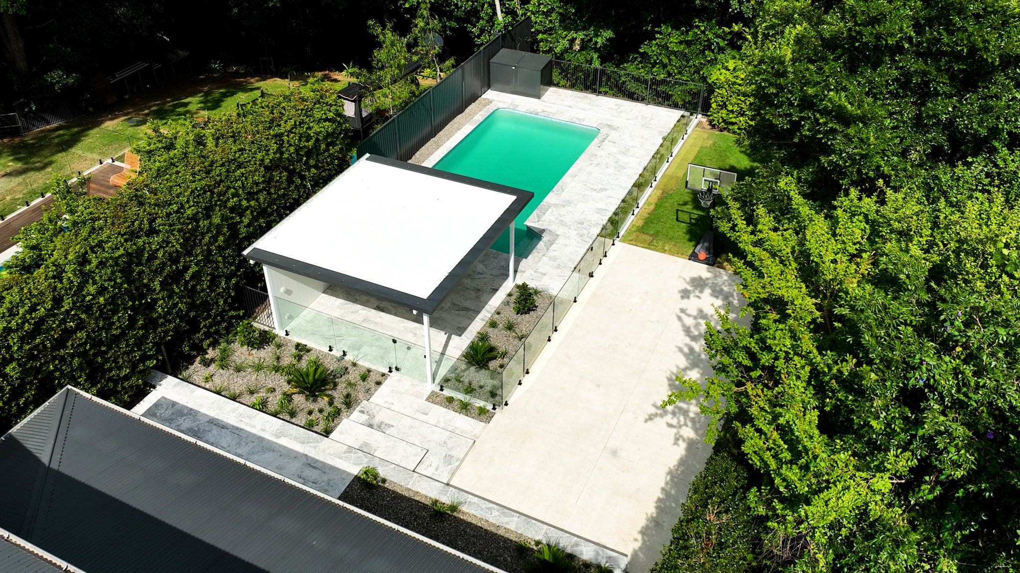 LANDSCAPE (TOOWONG).00_13_47_21.Still003-min